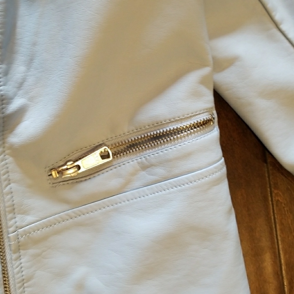 Vegan leather jacket - Picture 3 of 3